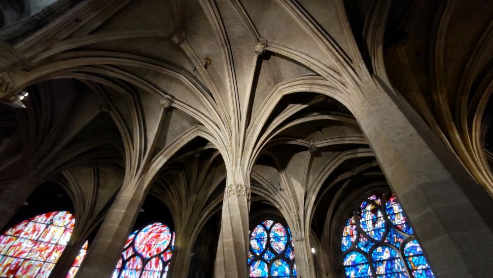 パリ サン・セヴラン教会のねじれた柱