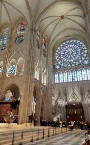 パリ ノートルダム大聖堂内部
